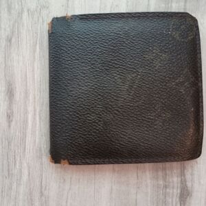 Authentic Louis Vuitton Monogram Bifold Wallet Authentic